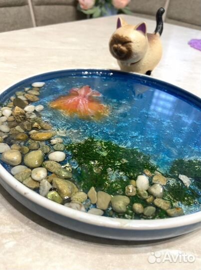 Тарелка декоративная ручная работа рыбы в смоле