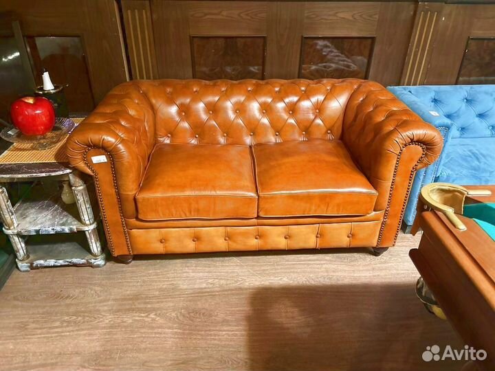 Кожаный диван честер