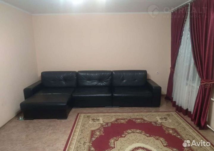 Кожаный диван бу