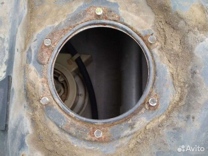 Бак топливный Audi A6 седан 2.6I 1996