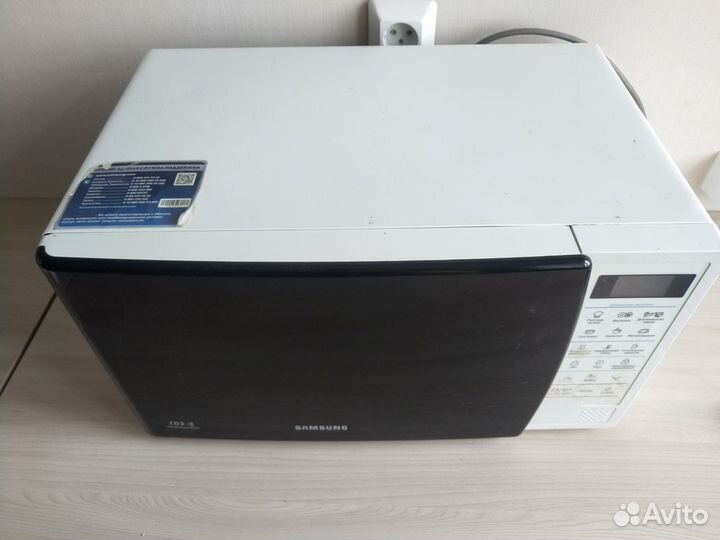 Микроволновая печь Samsung ME83krqw