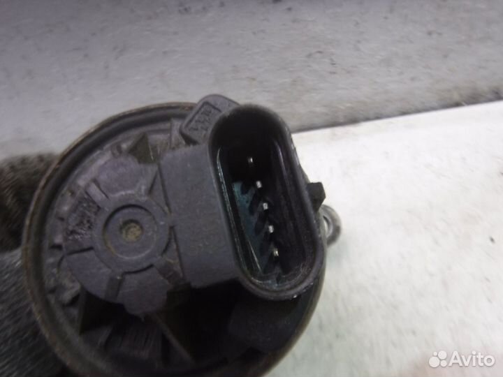 Клапан рециркуляции выхлопных газов EGR Opel Astra