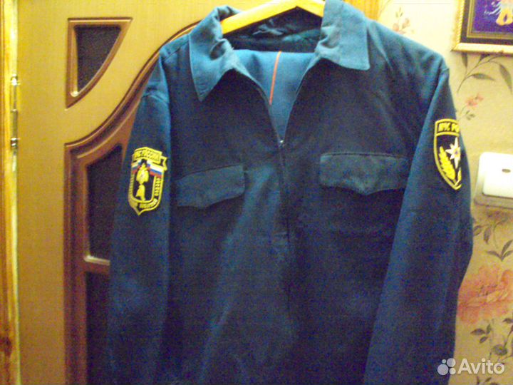 Форма (кители) офицера мчс