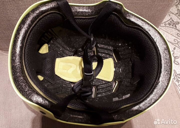 Защитный шлем