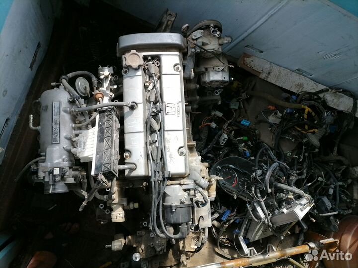 Двигатель с коробкой Honda f22b