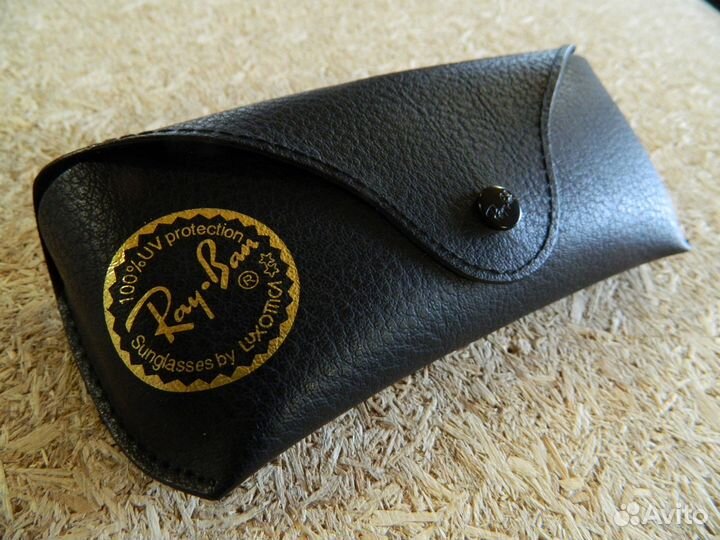 Солнцезащитные очки Ray-Ban RB2132 NEW wayfarer902