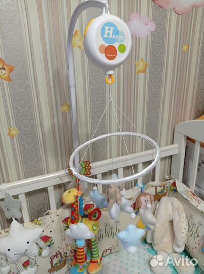 Мобиль музыкальный на кроватку из фетра