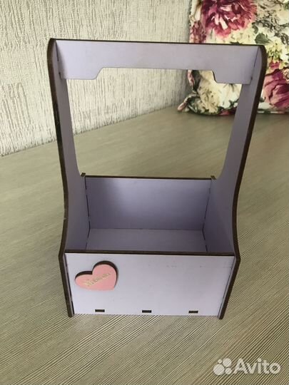 Деревянная корзинка для подарка