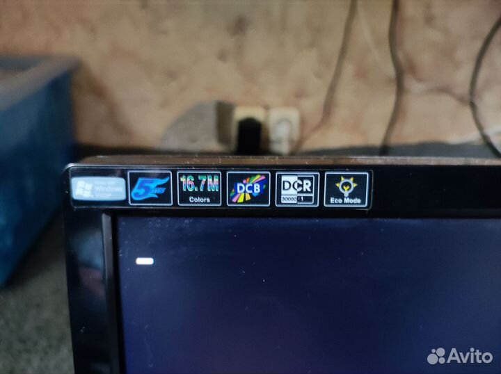 Монитор для компьютера HP