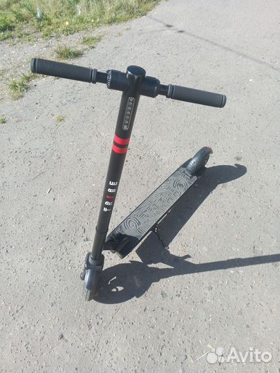 Электросамокат tribe
