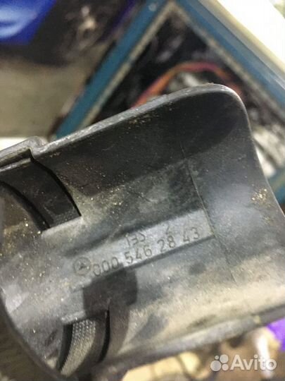 Пластиковые элементы Mercedes-Benz W140