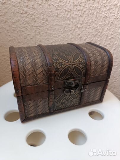 Сундук под старину