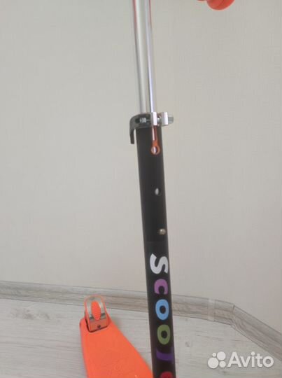 Самокат трехколесный со светящимися колесами