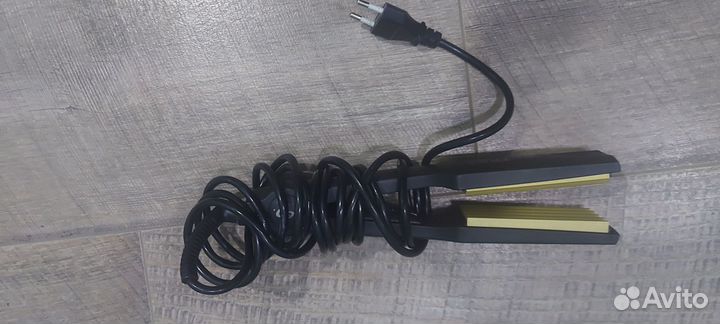 Профессиональная плойка гофре. Фирма - Гамма