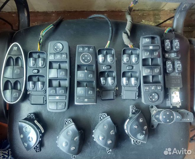 Блок климат контролем, кнопка аварийки Mercedes