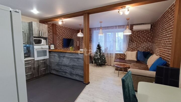 2-к. квартира, 80 м², 8/9 эт.