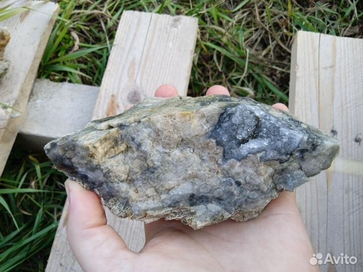 Камни и минералы