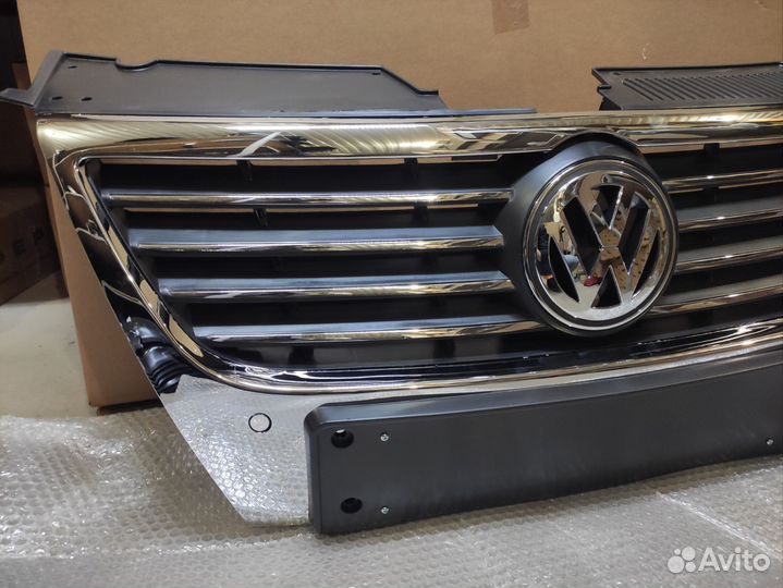 Решетка радиатора passat B6 (С эмблемой)
