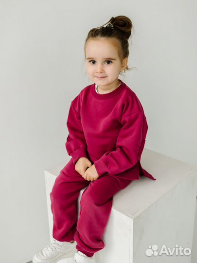 Спортивный костюм для девочки новый