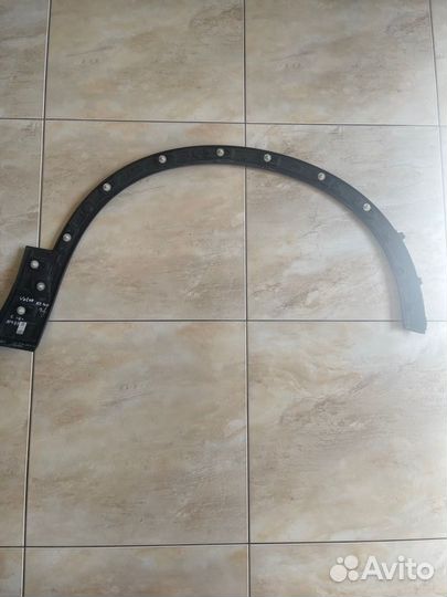 Накладка крыла передняя левая Volvo Xc 40 С 2017