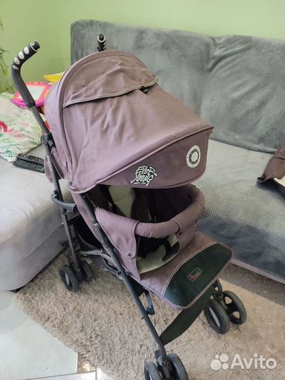 Прогулочная коляска