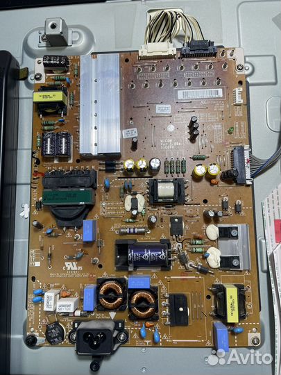 Телевизор LG 42LB673 на разбор