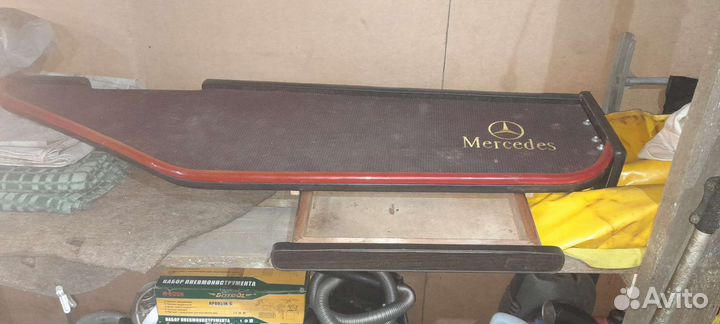 Стол полка на торпеду Мерседес актрос