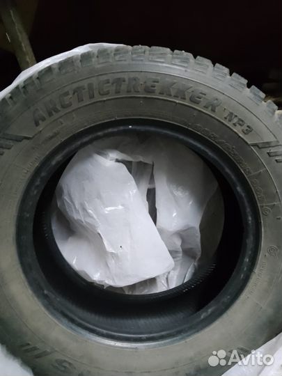 Arctic Trucks AT405 205/65 R15 99T