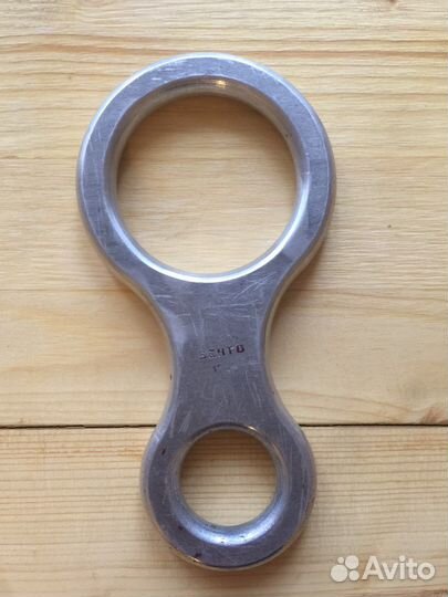 Спусковое устройство 