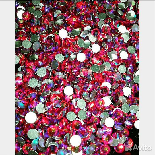 Стразы красные