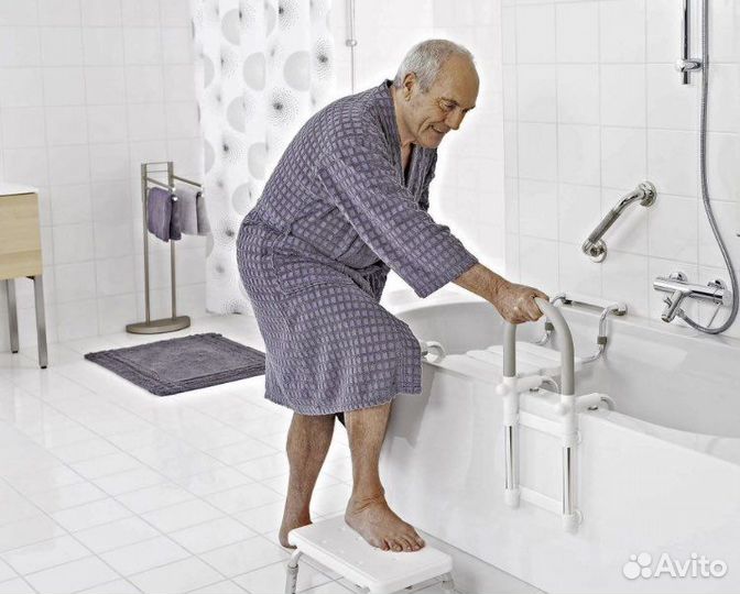 Мытье и купание лежачих и пожилых людей на дому