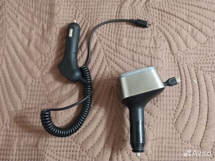 Автомобильная зарядка для телефона android