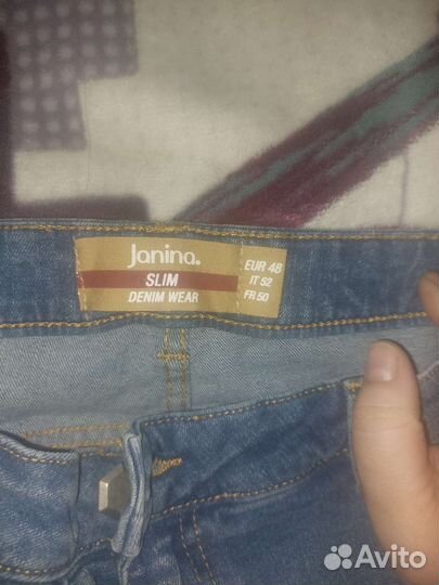Продам женские джинсы