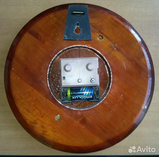 Часы настенные 