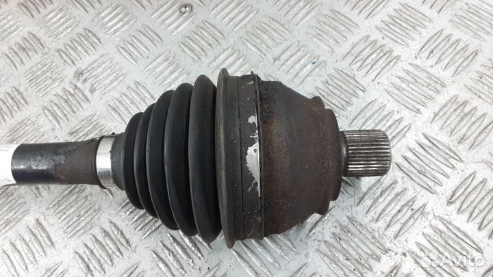 Привод передний правый volkswagen transporter T4 1