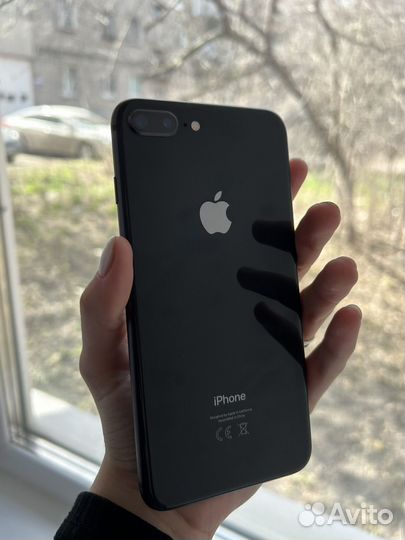 iPhone 8 Plus, 64 ГБ