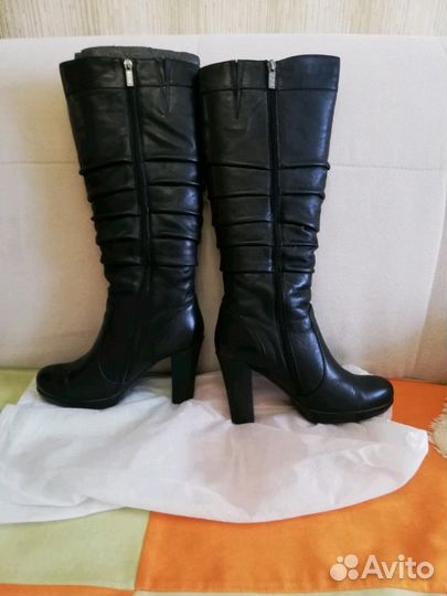 Сапоги зимние натуральная кожа и мех. Высота каблу