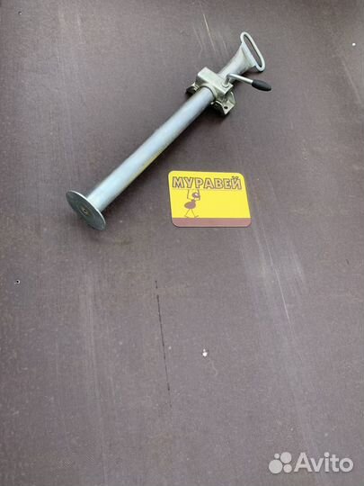 Стойка опорная с хомутом для прицепа