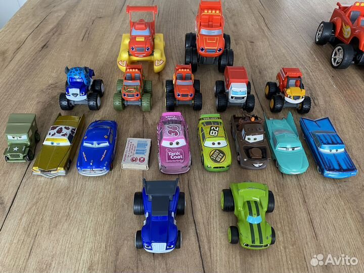 Машинки Вспыш и Тачки