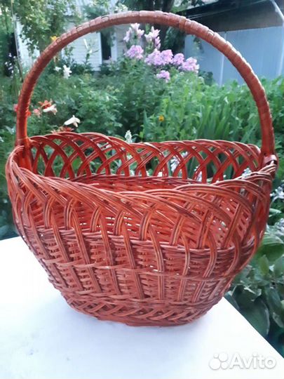 Корзина плетеная