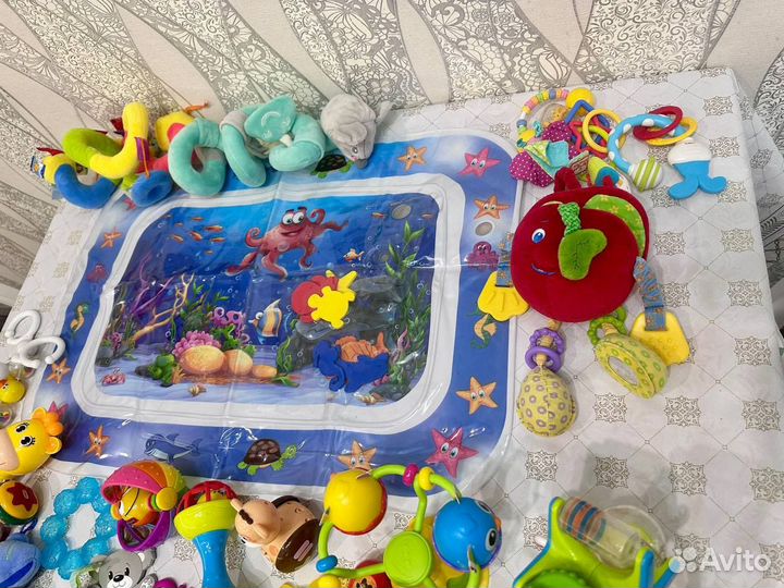 Развивающие игрушки пакетом