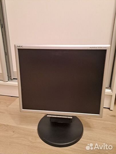 Монитор NEC
