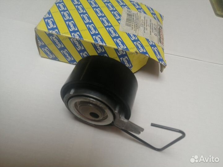 Ролик приводного ремня Лендровер Фрилендер 1