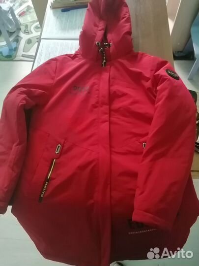 Куртка женская 46 размер новая
