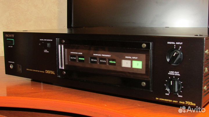 Sony DAS-703ES Мультибитный цап высшего уровня