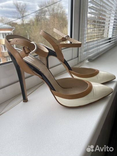 Босоножки натуральная кожа 38