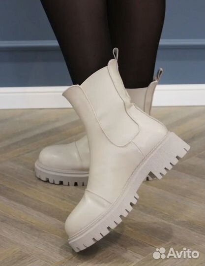 Ботинки женские зимние 39 размера