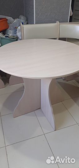 Кухонный уголок со столом бу