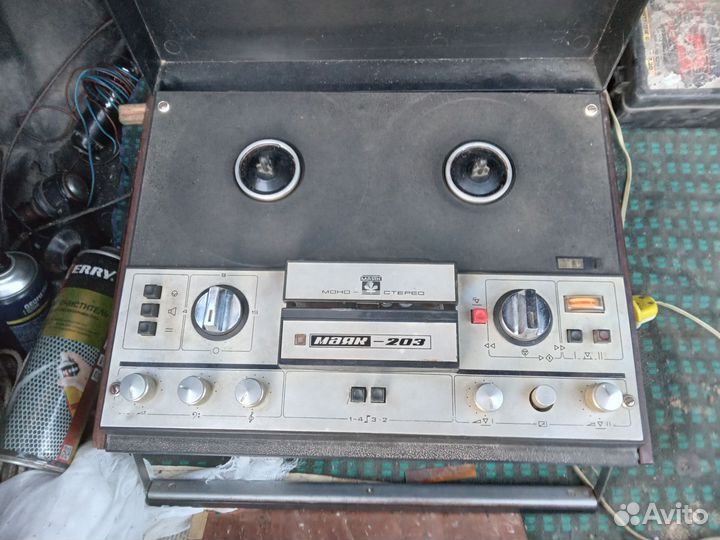 Катушечный магнитофон