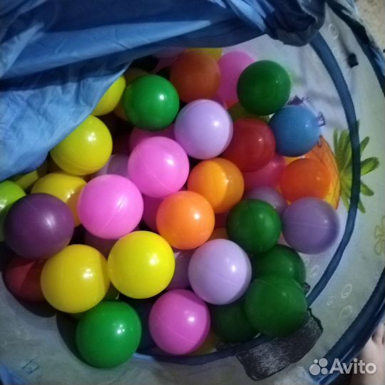 Бассейн с шариками